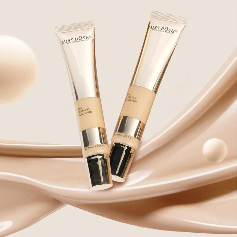 Long-Lasting Lightweight Liquid Foundation with Natural Radiant Finish